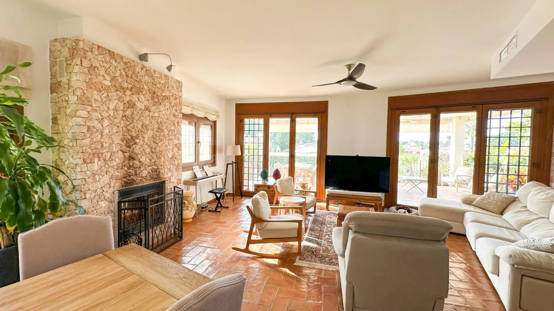 Villa Of 450 M² With Sea View In Orihuela Costa, Spain