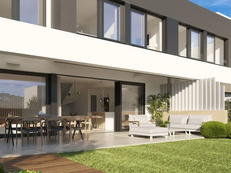 Terraced House Of 206 M² In Estepona, Spain