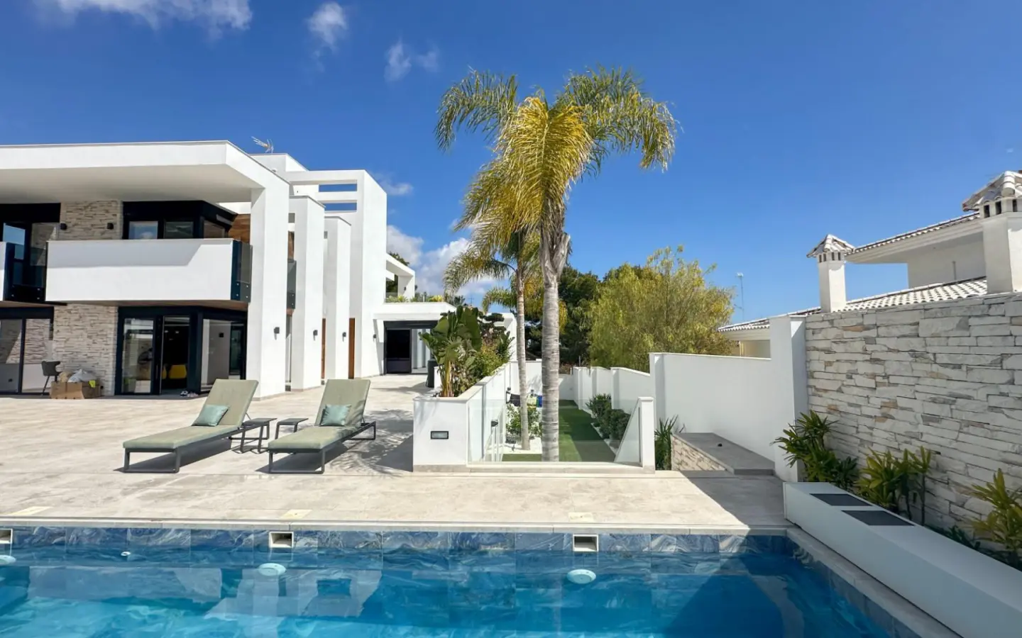 Villa Of 527 M² With Sea Views In Orihuela Costa, Spain