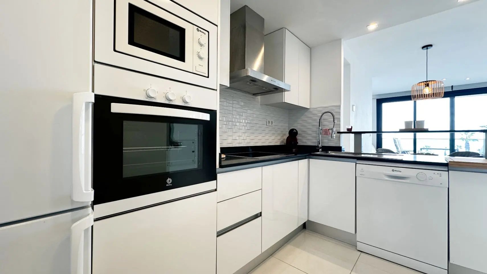 Apartment Of 93 M² In Torrevieja, Spain