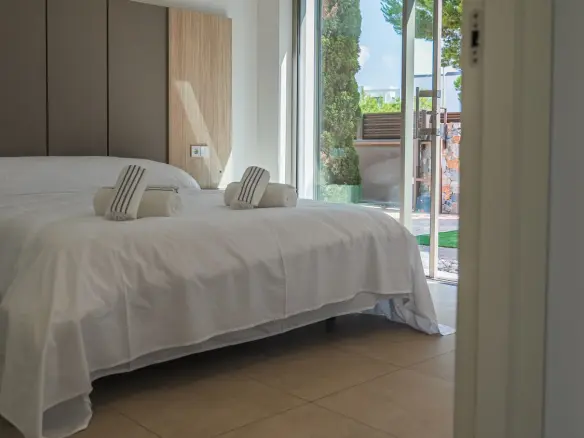 4-bedroom Villa In Orihuela, Spain (250 M²)