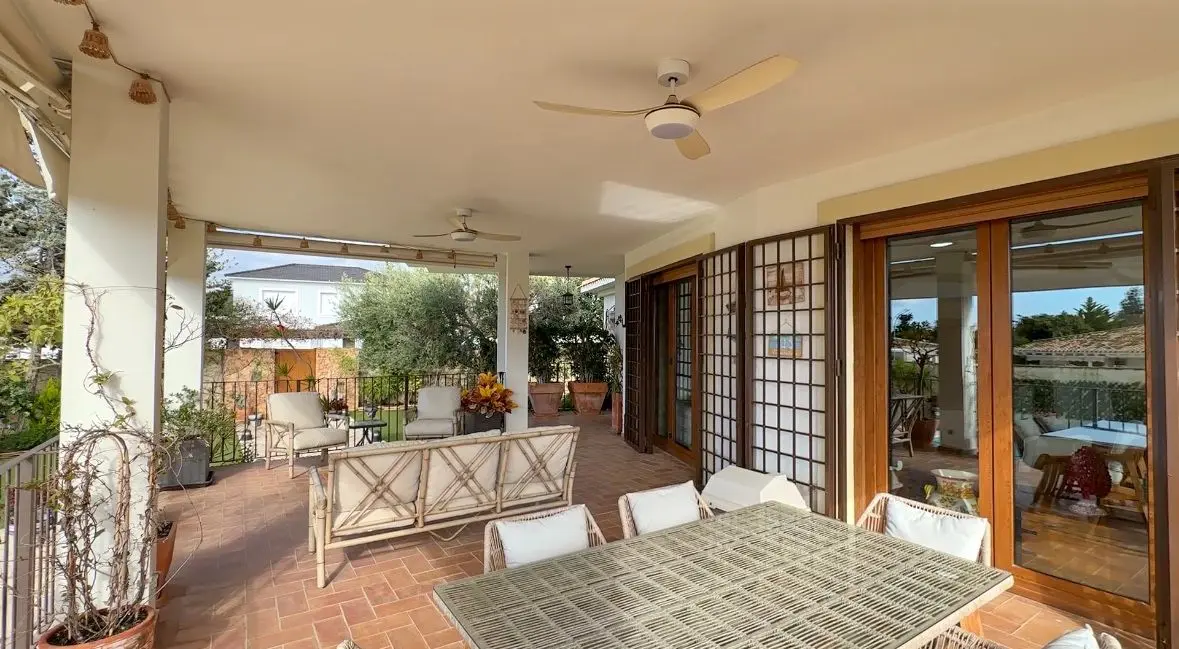 Villa Of 450 M² With Sea View In Orihuela Costa, Spain
