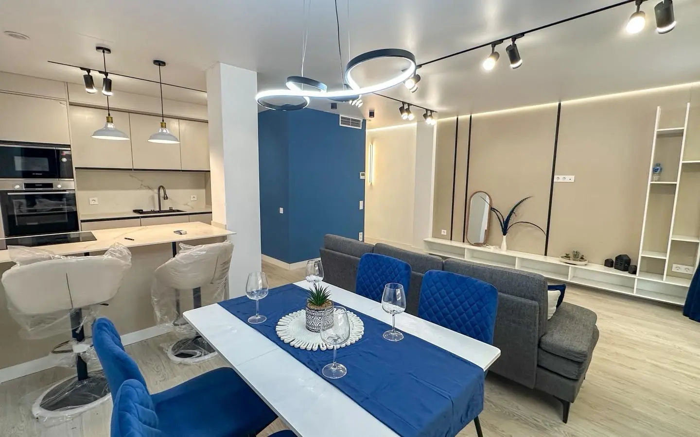 2-bedroom Apartment In Torrevieja, Spain (90 M²)