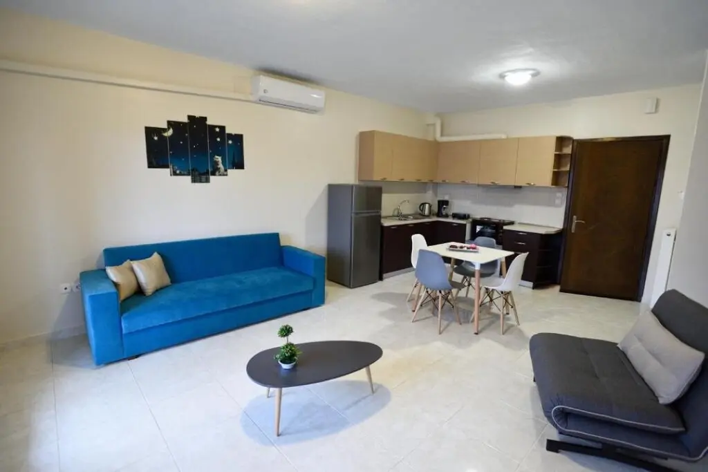 Hotel Of 420 M² In Athos, Chalkidiki