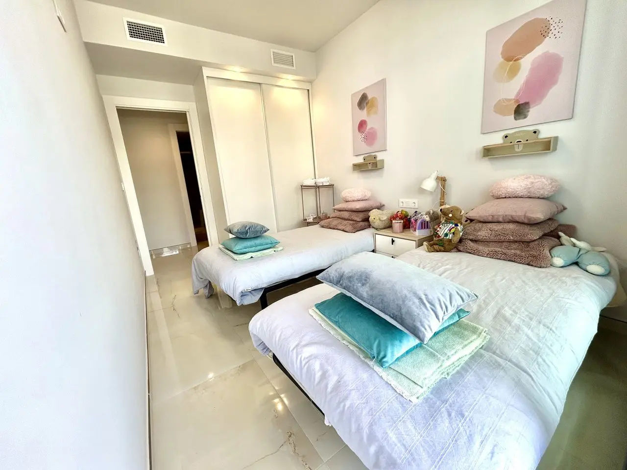 Apartment Of 127 M² With Mediterranean Style In Orihuela Costa, Spain