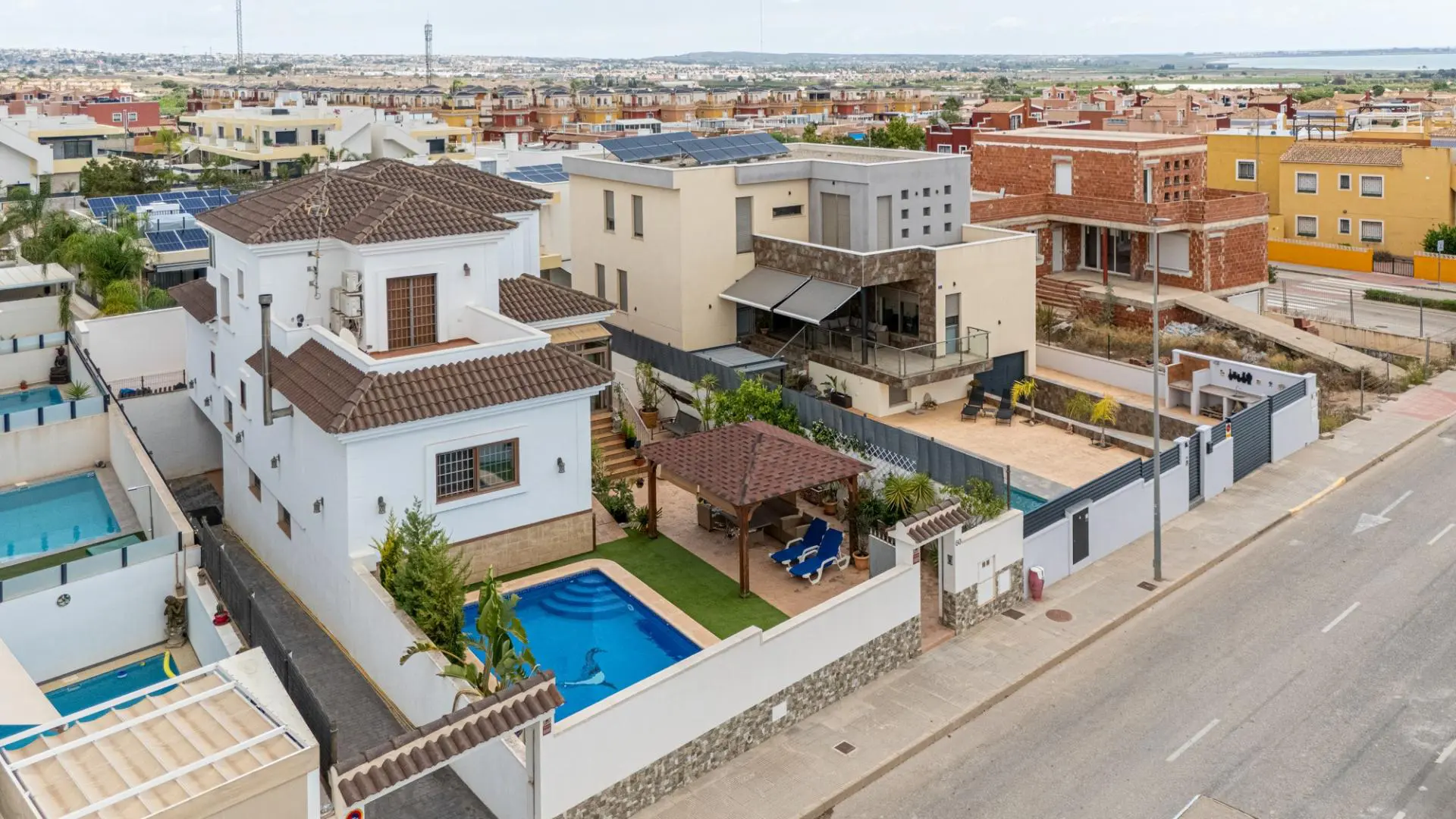 Villa 417 M² In Los Montesinos, Spain – Mediter Real Estate