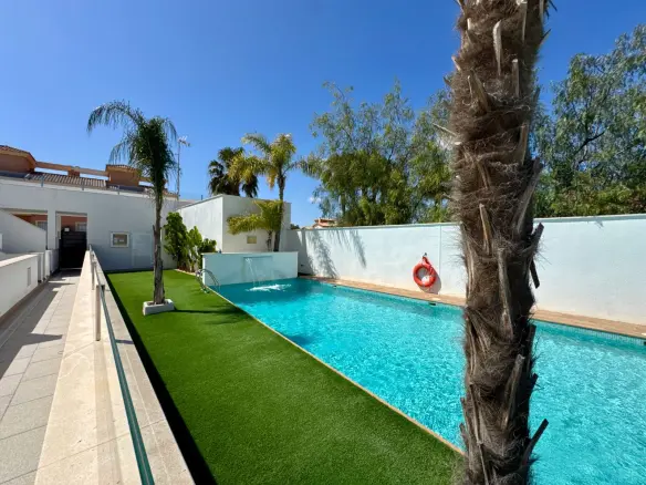 2-bedroom Apartment In Pilar De La Horadada, Spain (77 M²)