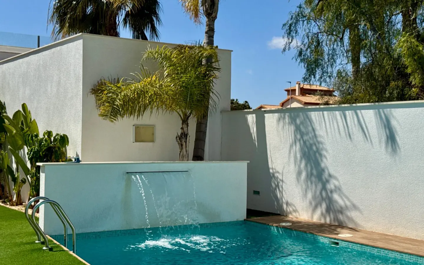 2-bedroom Apartment In Pilar De La Horadada, Spain (77 M²)