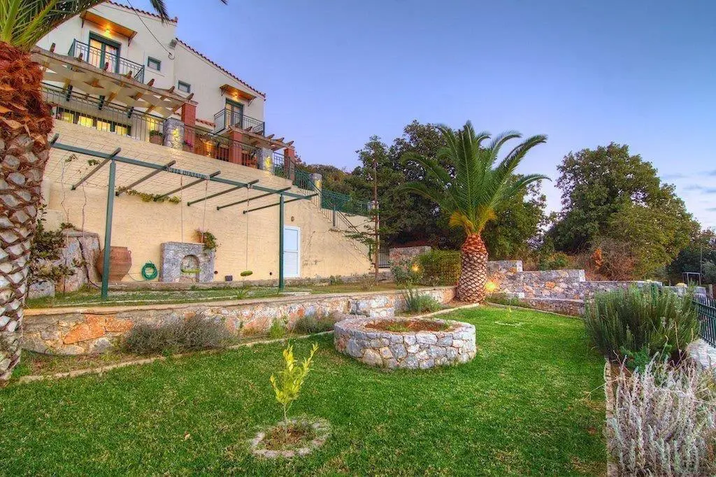 Villa Of 172 M² In Crete
