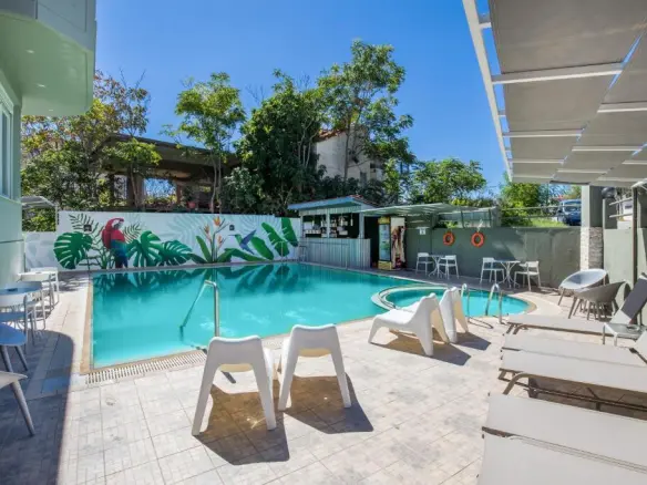 Hotel Of 720 M² In Thassos