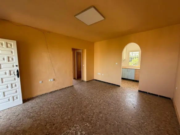 4-bedroom Villa In Torrevieja, Spain (150 M²)
