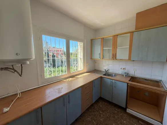 4-bedroom Villa In Torrevieja, Spain (150 M²)
