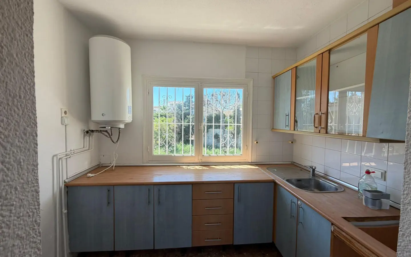 4-bedroom Villa In Torrevieja, Spain (150 M²)