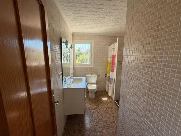 4-bedroom Villa In Torrevieja, Spain (150 M²)