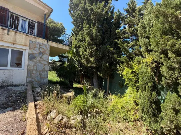 4-bedroom Villa In Torrevieja, Spain (150 M²)