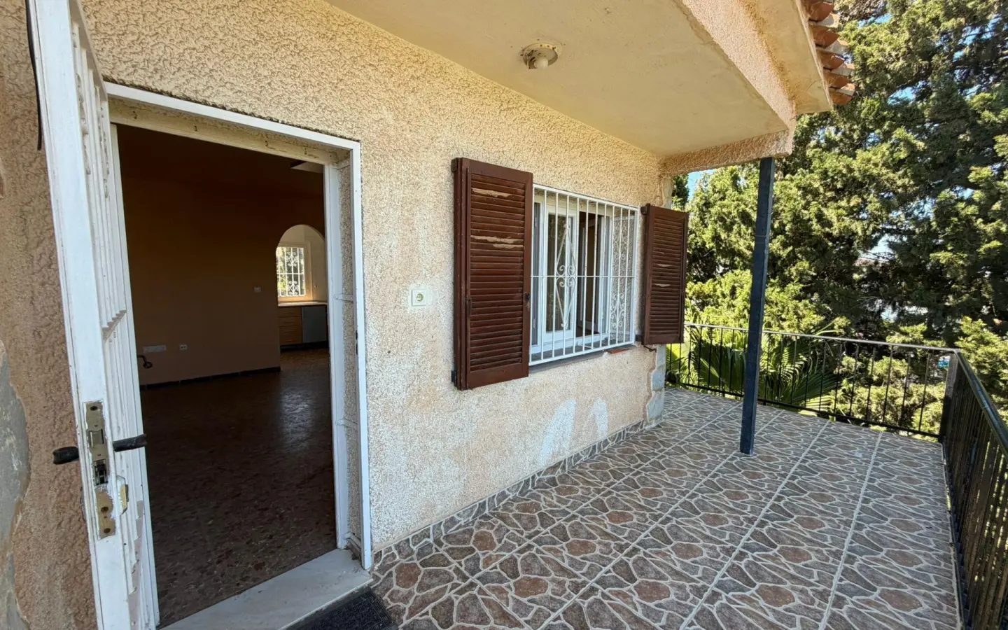 4-bedroom Villa In Torrevieja, Spain (150 M²)