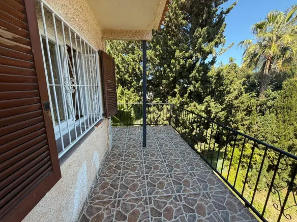 4-bedroom Villa In Torrevieja, Spain (150 M²)