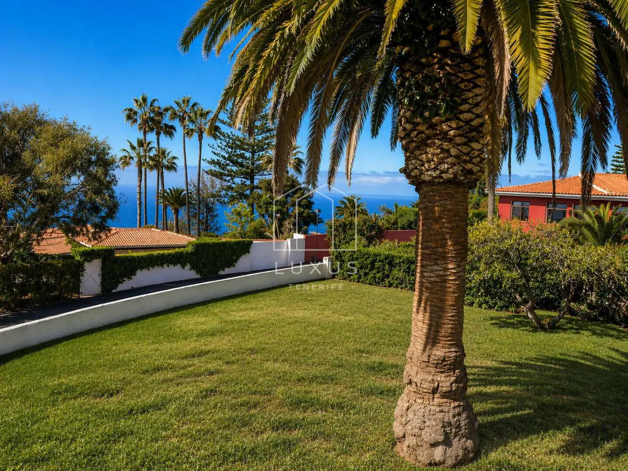 Villa Of 300 M² In Tacoronte, Spain