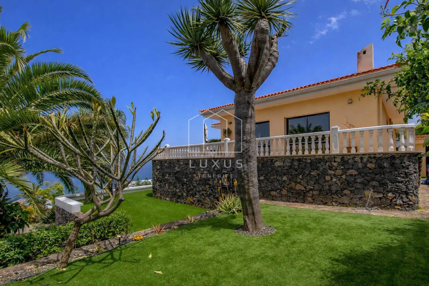 Villa Of 335 M² In El Sauzal