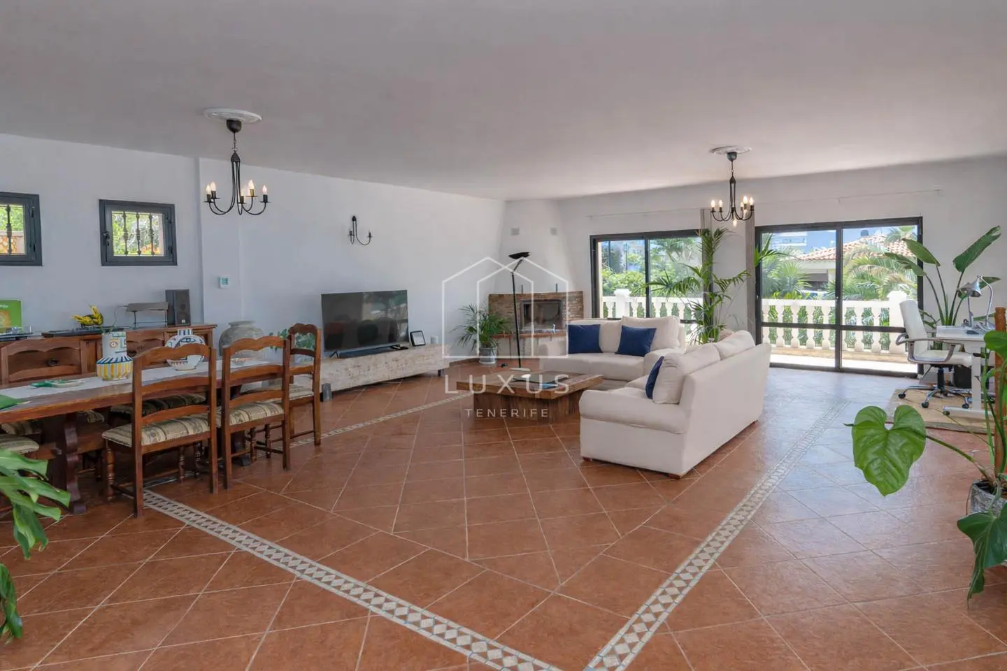 Villa Of 335 M² In El Sauzal