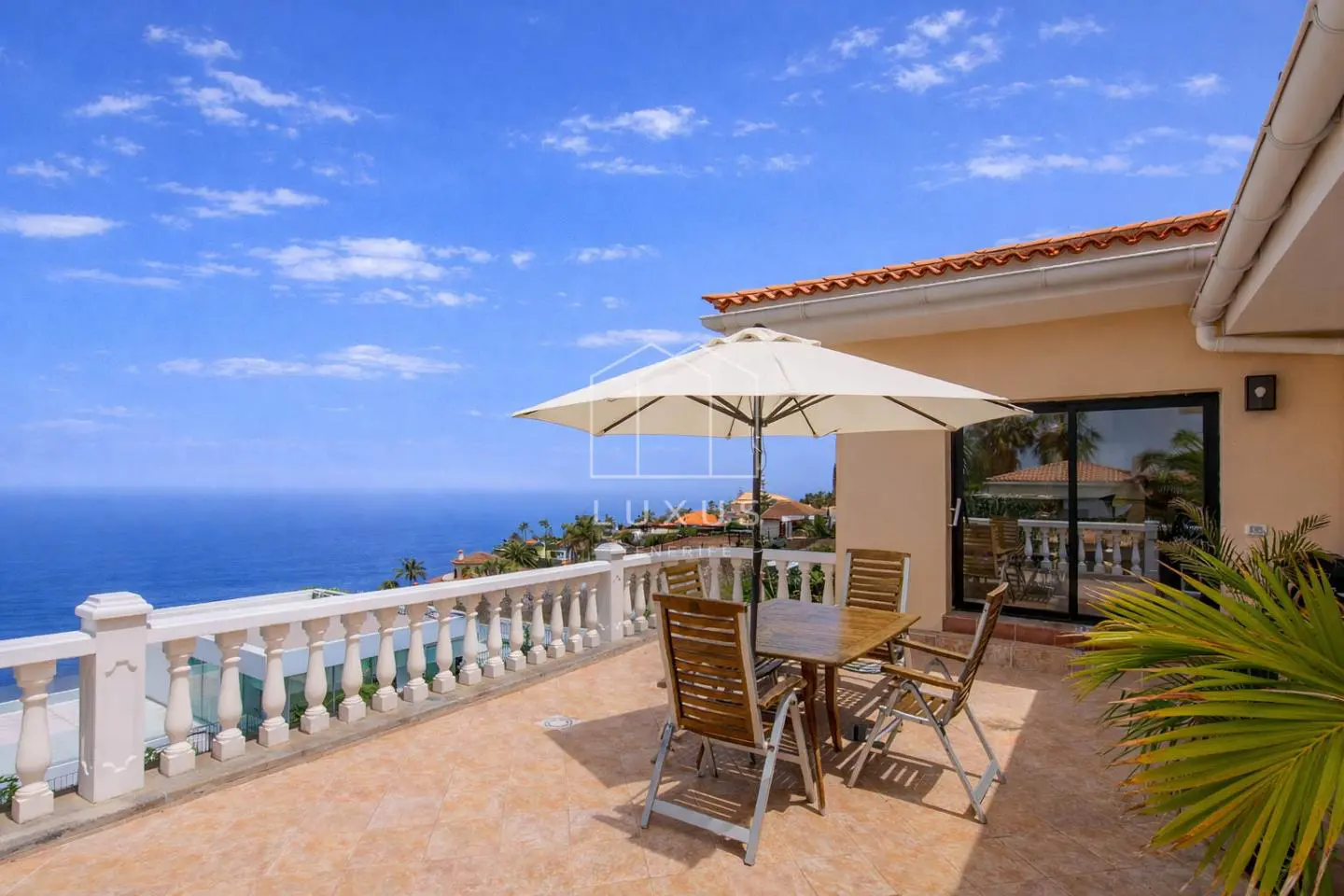 Villa Of 335 M² In El Sauzal