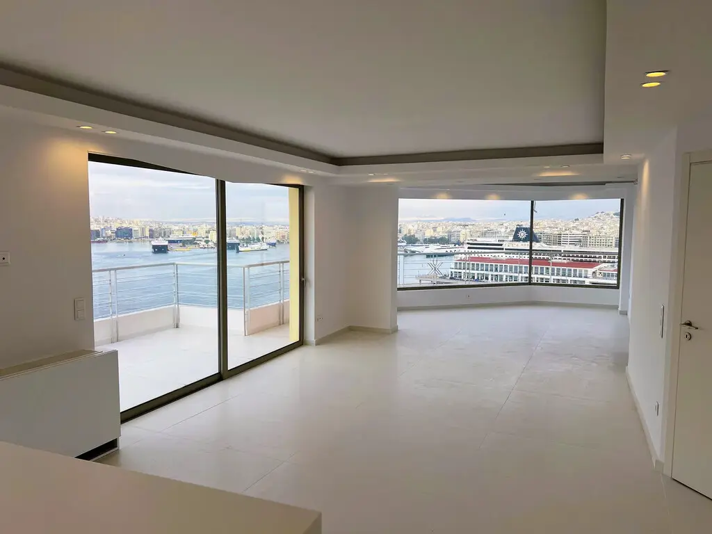 Flat Of 126 M² In Athens