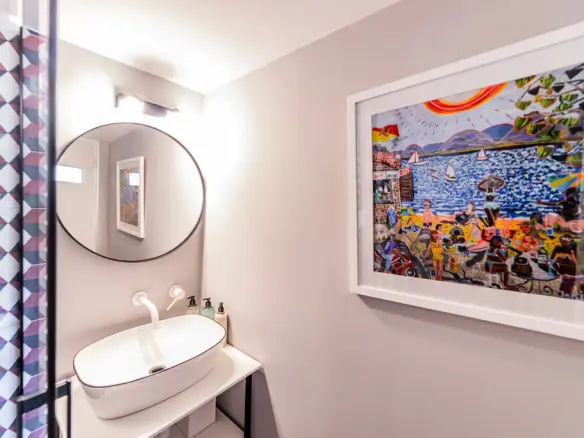 Flat Of 52 M² In Athens