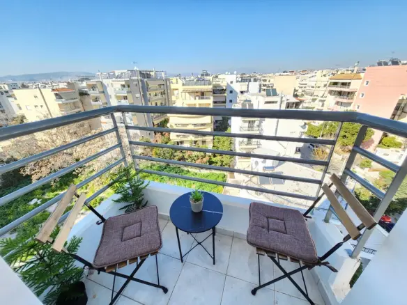 Flat Of 16 M² With Features In Athens