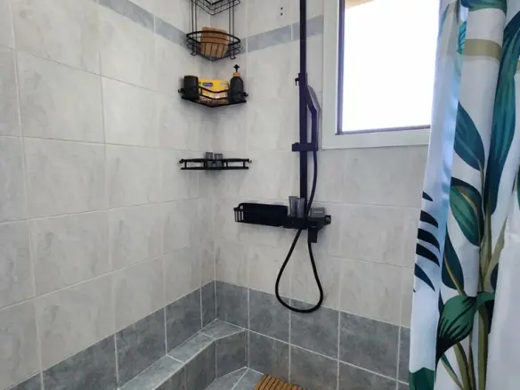 Flat Of 16 M² With Features In Athens