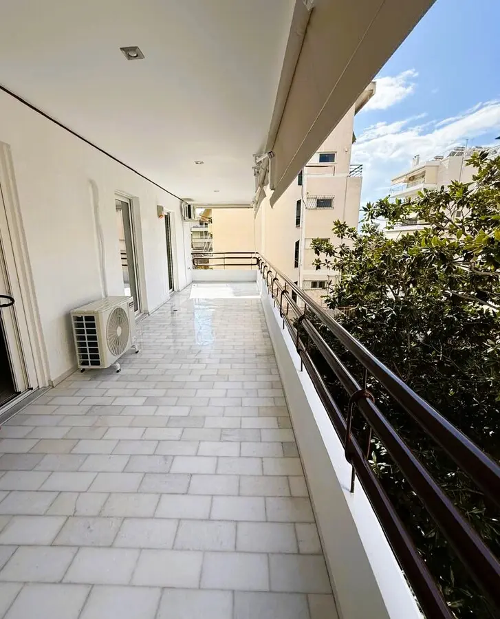 Flat Of 115 M² In Athens