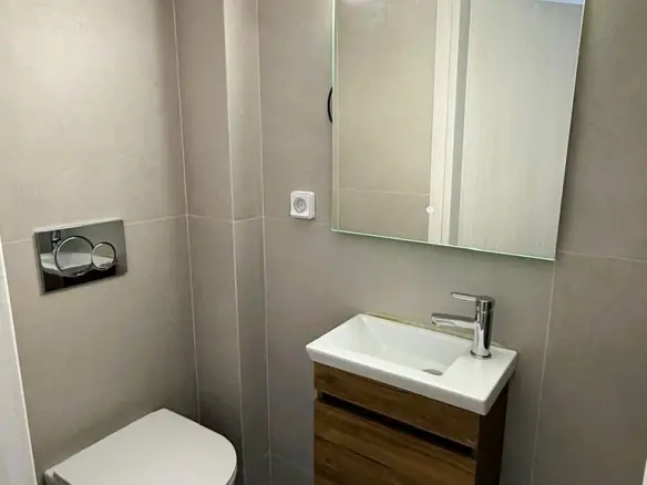 Flat Of 115 M² In Athens