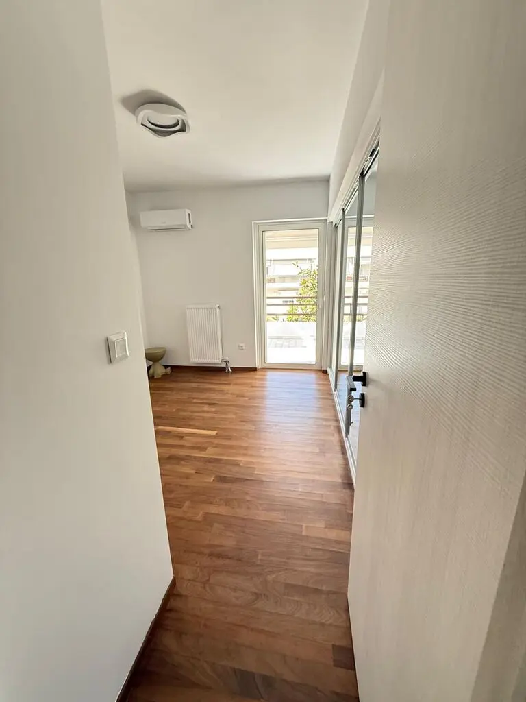 Flat Of 115 M² In Athens