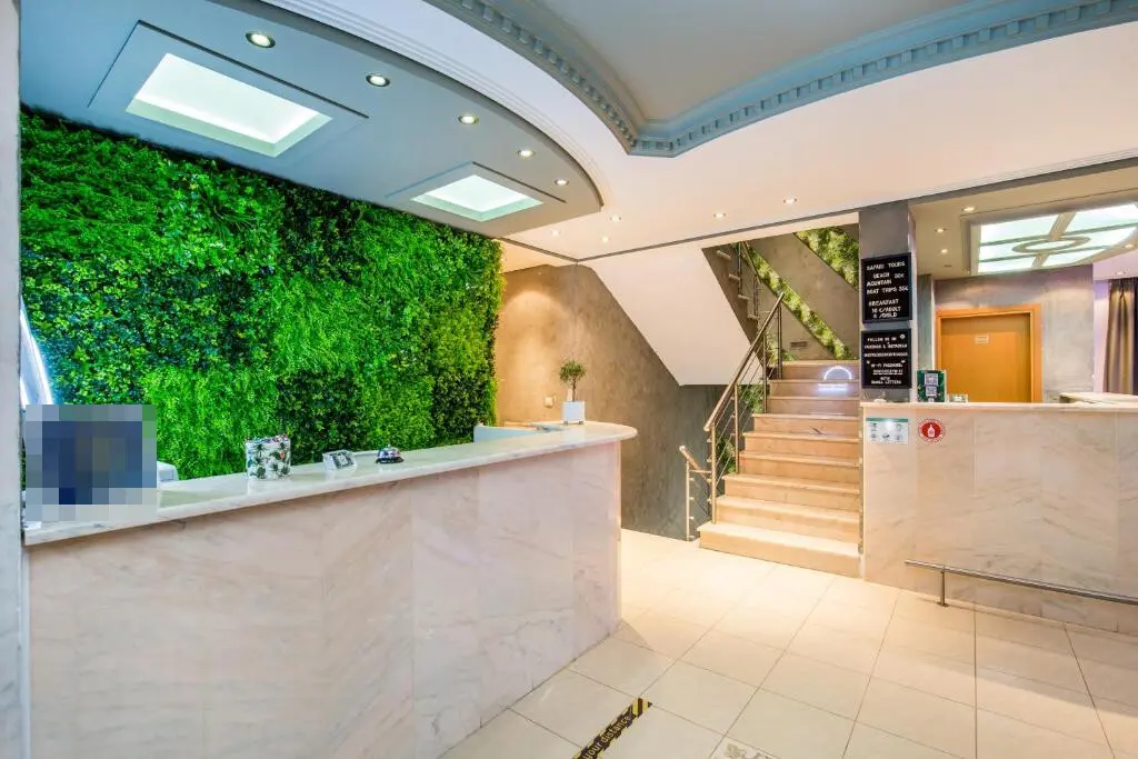 Hotel Of 720 M² In Thassos