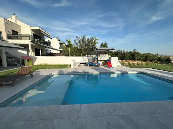 Detached House Of 235 M² In The Suburbs Of Thessaloniki