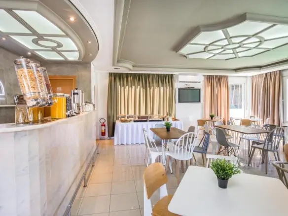 Hotel Of 720 M² In Thassos