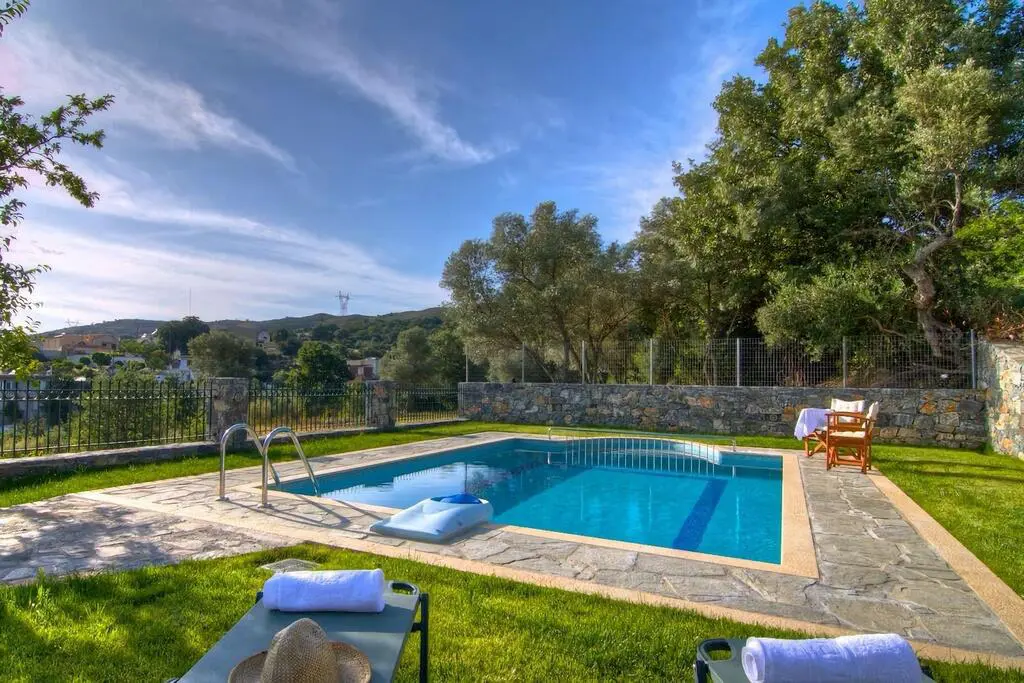 Villa Of 172 M² In Crete
