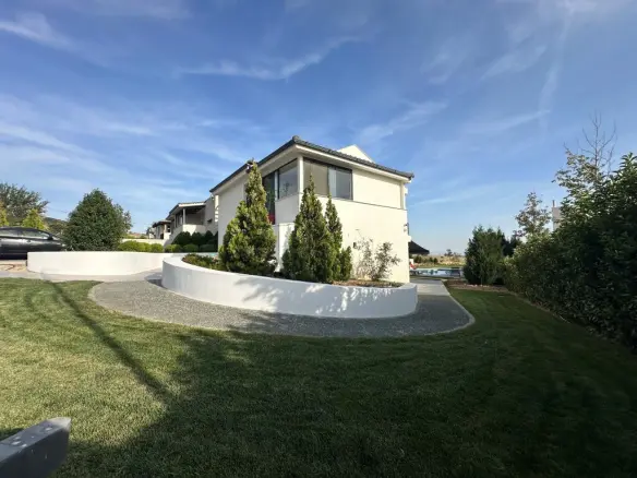 Detached House Of 235 M² In The Suburbs Of Thessaloniki