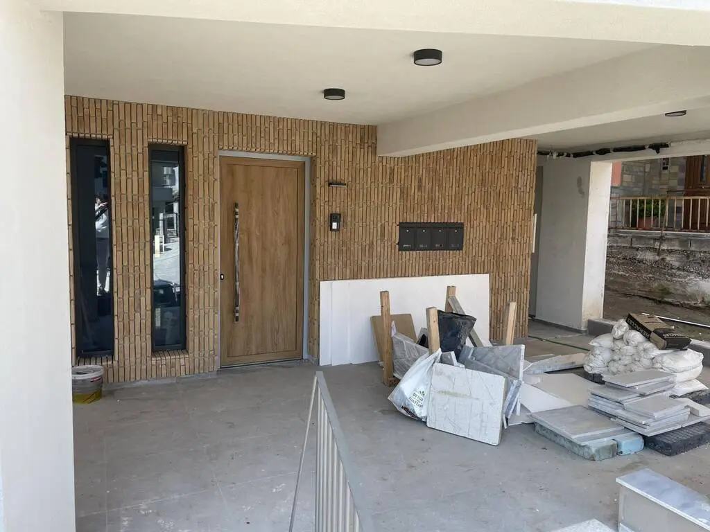 Maisonette 204 M² In Kavala
