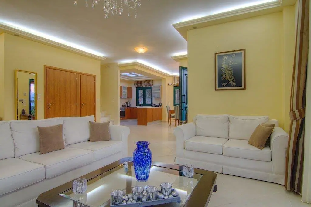 Villa Of 172 M² In Crete