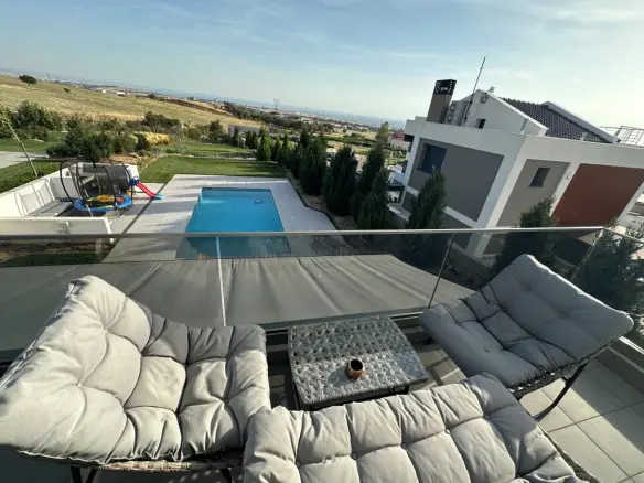 Detached House Of 235 M² In The Suburbs Of Thessaloniki