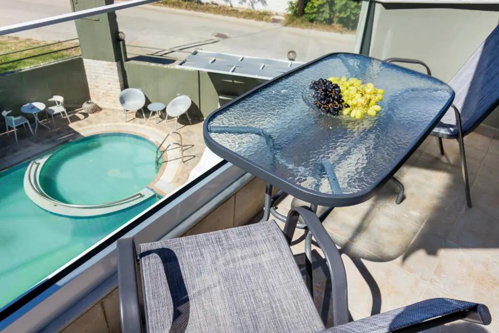 Hotel Of 720 M² In Thassos