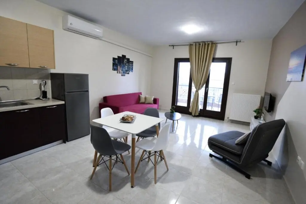 Hotel Of 420 M² In Athos, Chalkidiki
