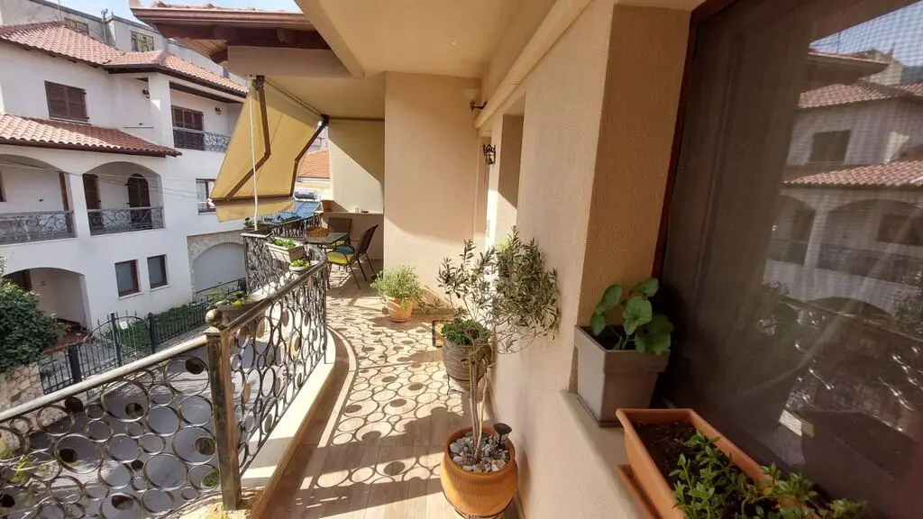 Maisonette Of 184 M² In Olympic Coast