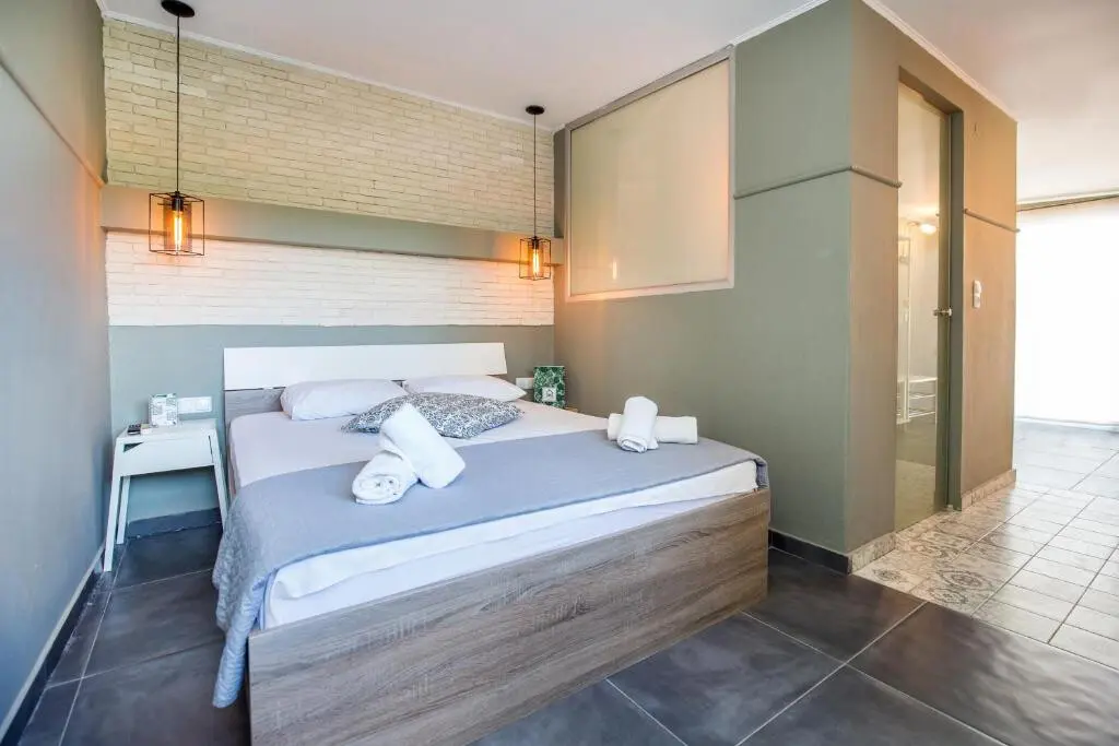 Hotel Of 720 M² In Thassos