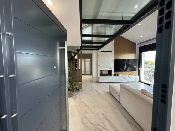 Detached House Of 235 M² In The Suburbs Of Thessaloniki