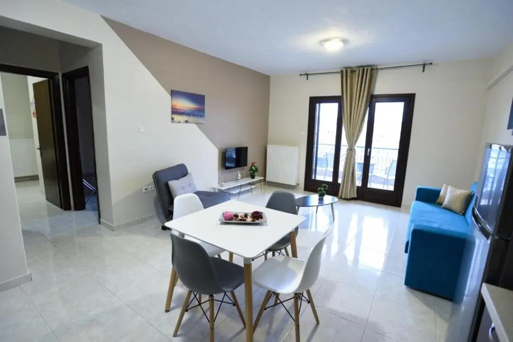 Hotel Of 420 M² In Athos, Chalkidiki