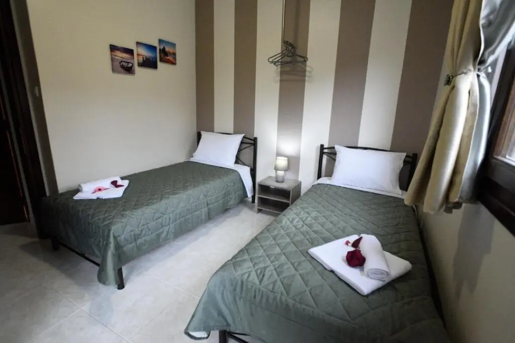 Hotel Of 420 M² In Athos, Chalkidiki
