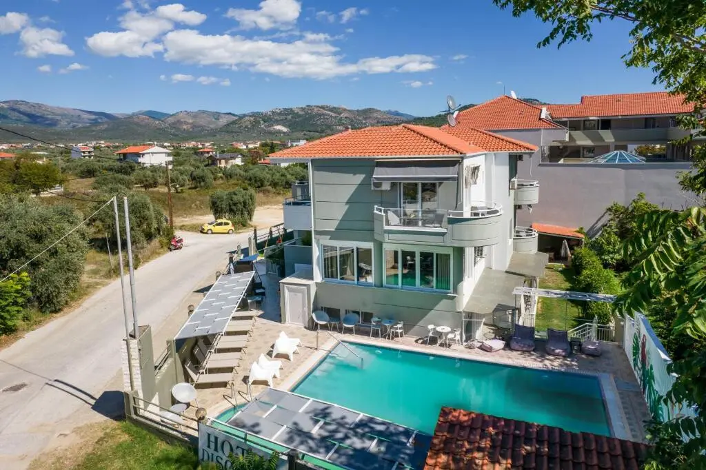 Hotel Of 720 M² In Thassos