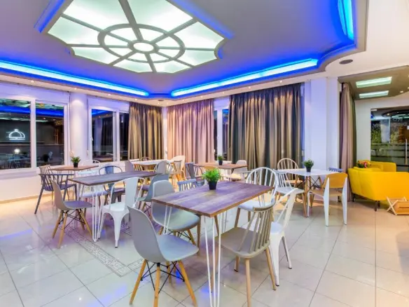 Hotel Of 720 M² In Thassos