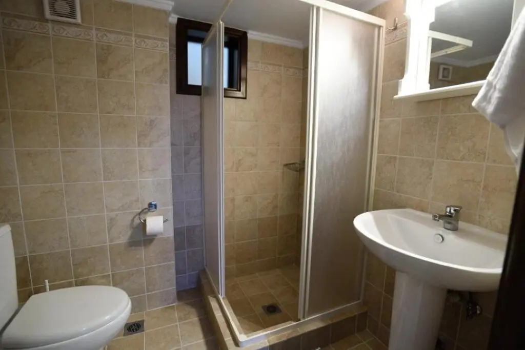 Hotel Of 420 M² In Athos, Chalkidiki